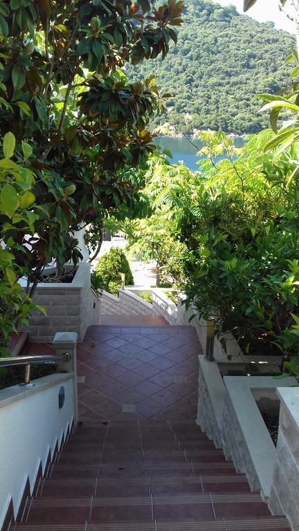 Apartments Livia Lastovo Exterior photo